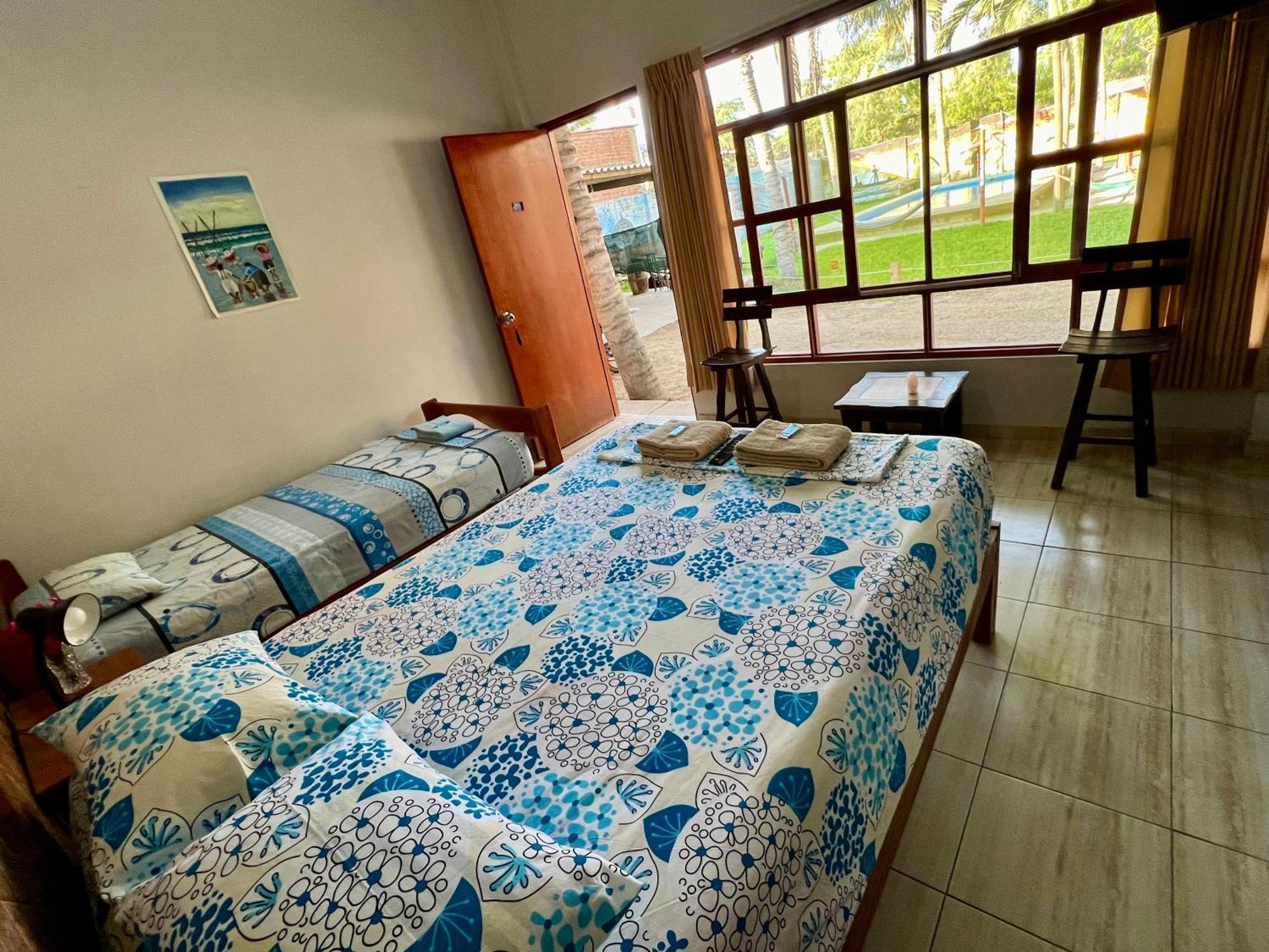 Stone House Mancora Hostel Eksteriør bilde