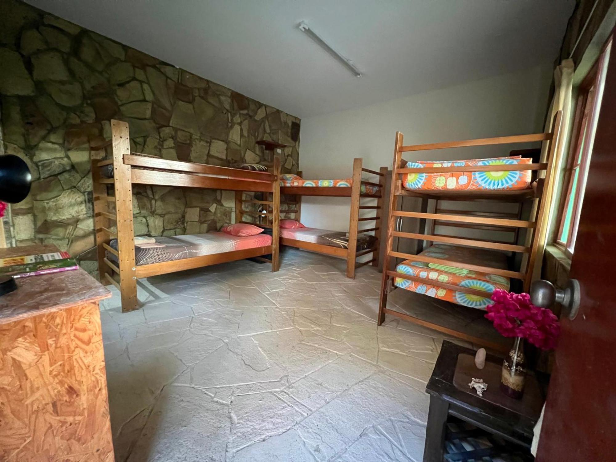 Stone House Mancora Hostel Eksteriør bilde